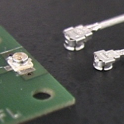 Connecteurs / Connecteurs coaxiaux légers, compacts SMT, série U.FL (1,9, 2,3, 2,4 mm)