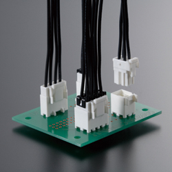 Connecteur EnerBee circuit imprimé à câble avec verrou, série